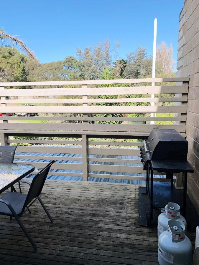קווינבאיין Bayplay Beach Cottage - Pet Friendly מראה חיצוני תמונה