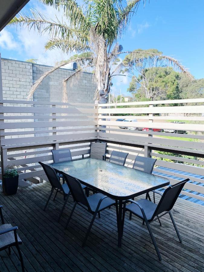 קווינבאיין Bayplay Beach Cottage - Pet Friendly מראה חיצוני תמונה